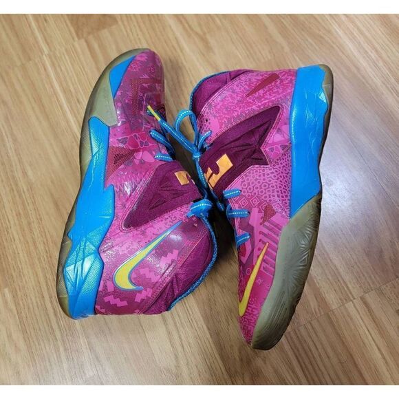 Nike LeBron Soldier VII Basketball Shoes 12 main image 9